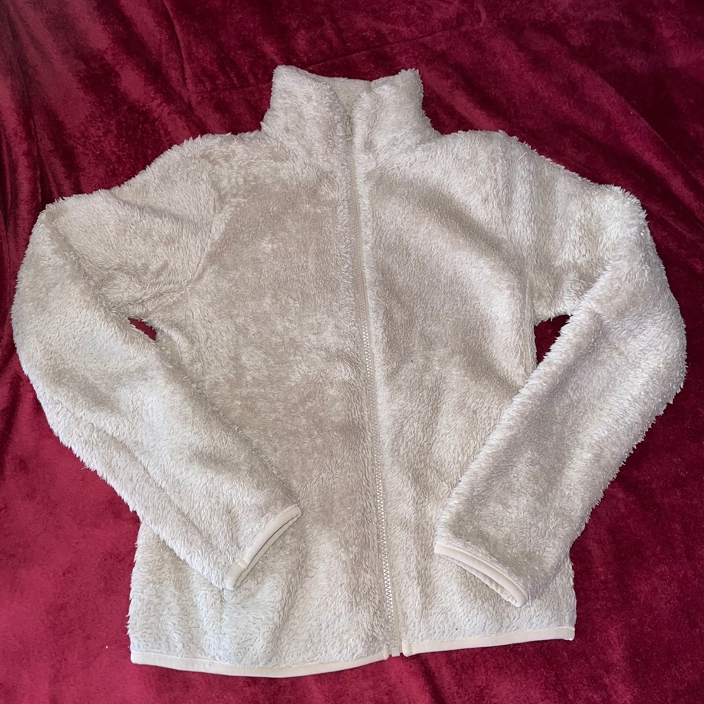 Uniqlo fluffy yarn fleece